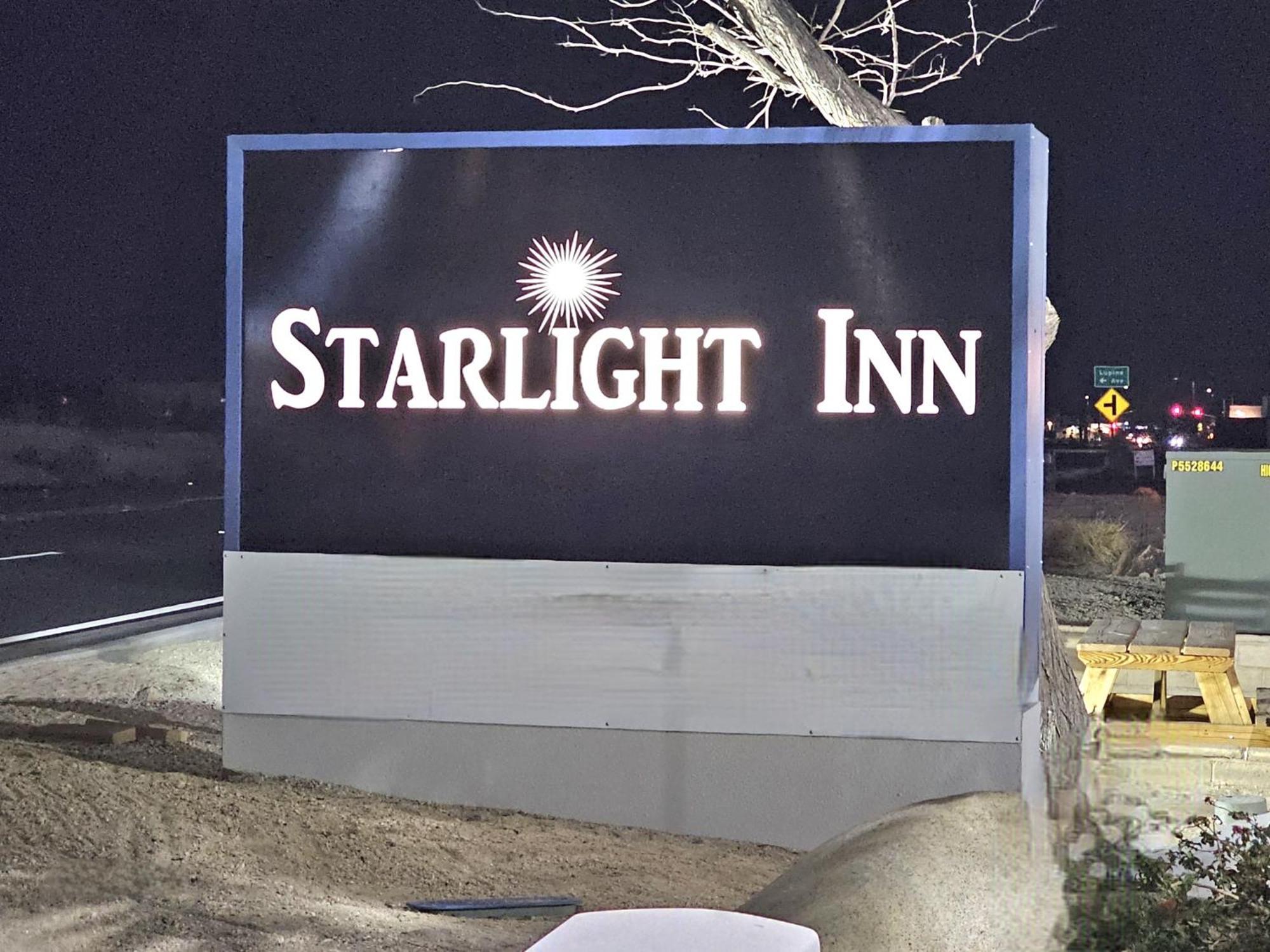 טוונטיניין פאלמס Starlight Inn & Suites Motel 29 Palms Joshua Tree National Park מראה חיצוני תמונה
