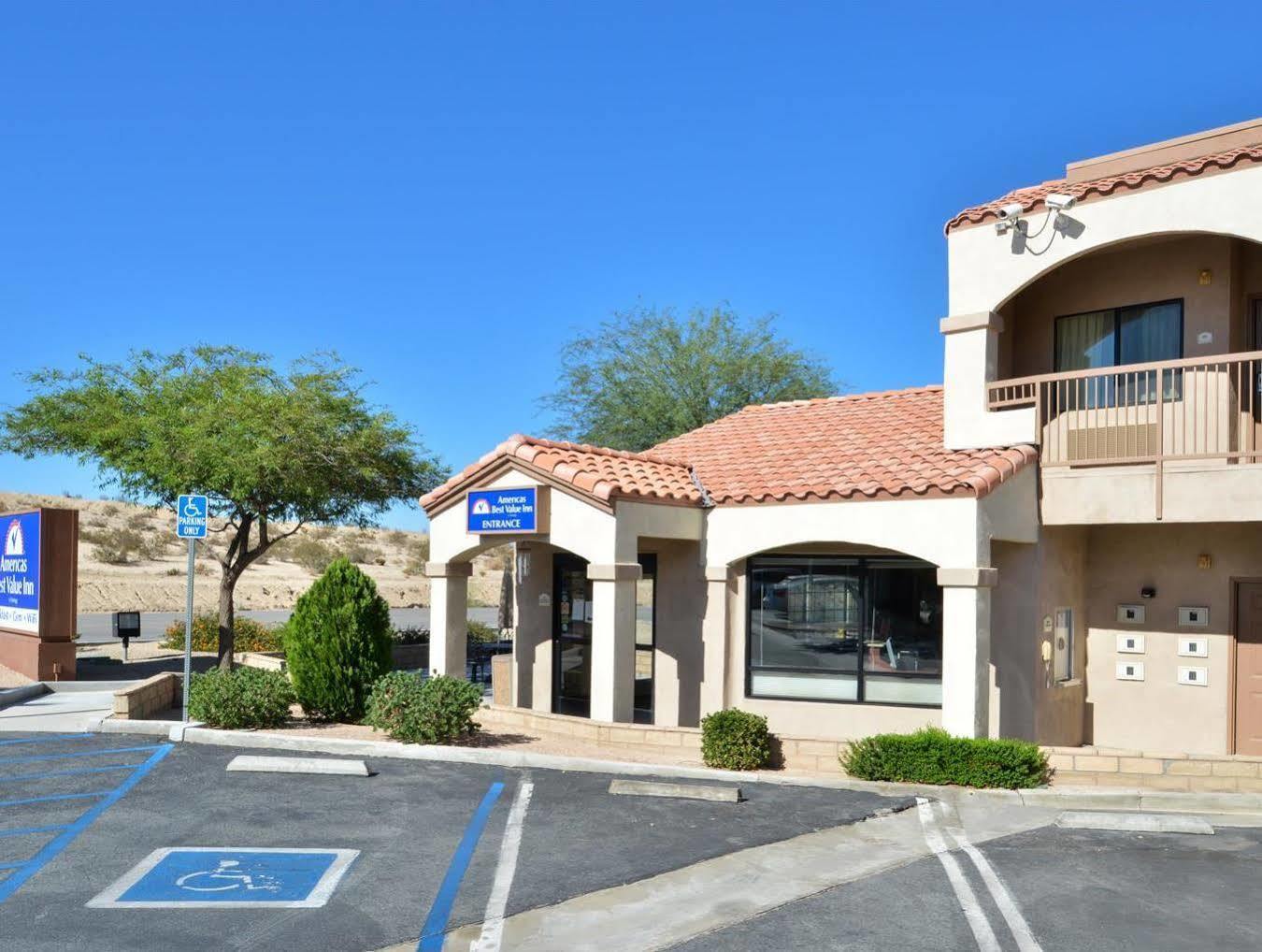 טוונטיניין פאלמס Starlight Inn & Suites Motel 29 Palms Joshua Tree National Park מראה חיצוני תמונה