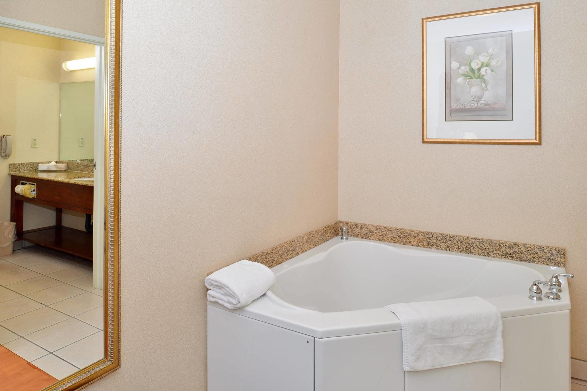 טוונטיניין פאלמס Starlight Inn & Suites Motel 29 Palms Joshua Tree National Park מראה חיצוני תמונה
